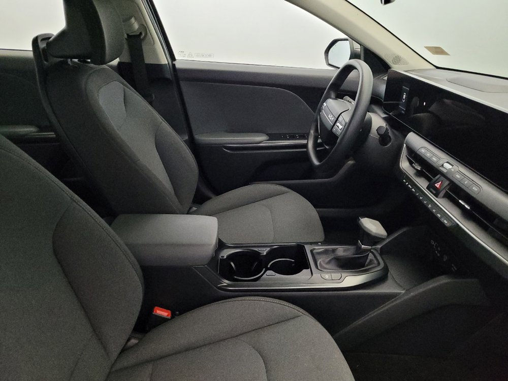 Used 2025 Kia K4 FWD image 21