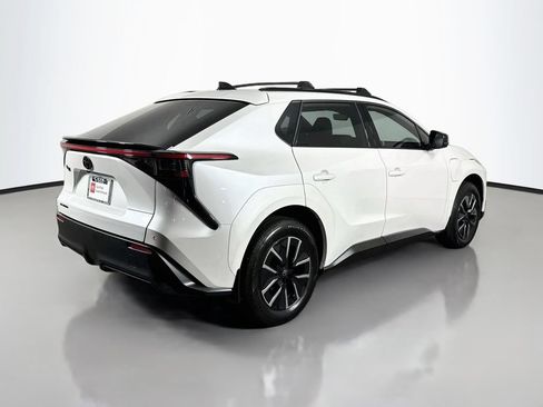 Used 2026 Toyota bZ AWD/4WD image 5