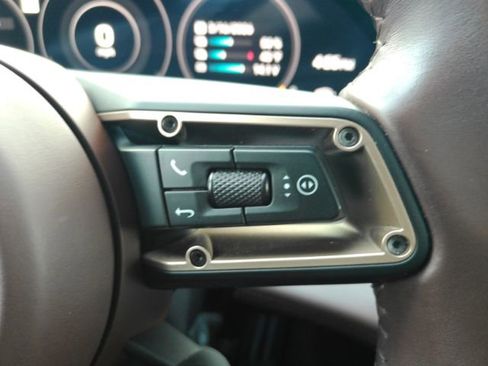 Used 2023 Porsche Taycan 4S w/ Performance Package image 43