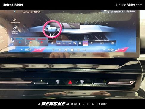 Used 2025 BMW 530i w/ Premium Package image 19