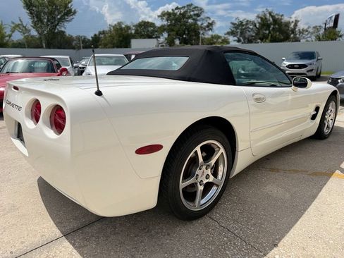 Used 2001 Chevrolet Corvette Convertible w/ Preferred Equipment Group2 RWD image 5