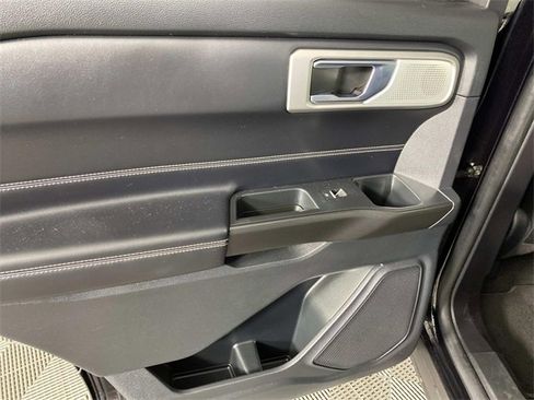 Used 2020 Ford Explorer ST w/ Premium Technology Package image 28