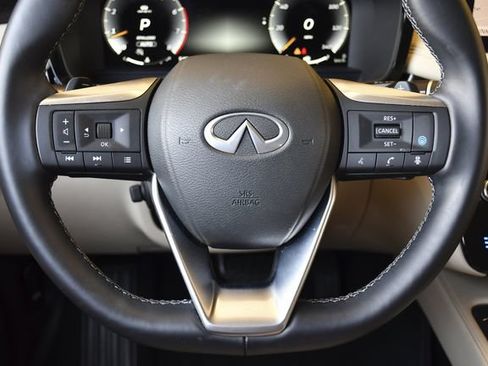 Used 2025 INFINITI QX60 Sensory w/ Vision Package AWD/4WD image 7