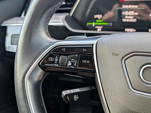 Used 2021 Audi e-tron Premium w/ Towing Package image 42