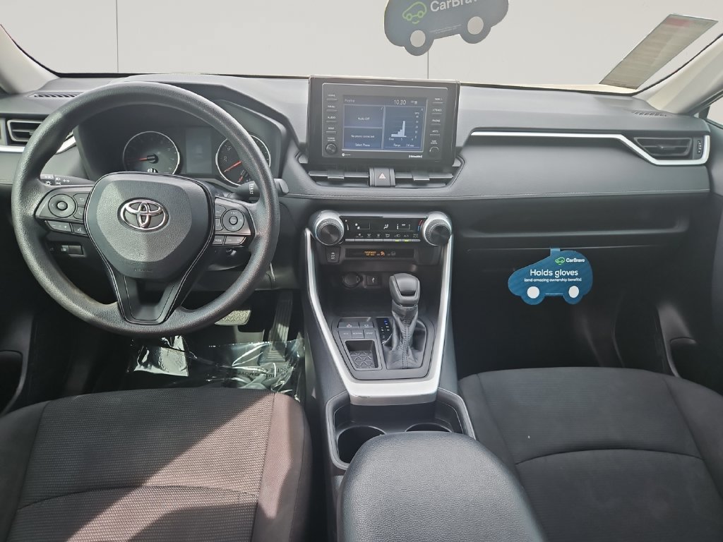 Used 2021 Toyota RAV4 LE FWD image 15