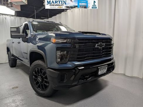 New 2026 Chevrolet Silverado 2500 Custom w/ Custom Value Package AWD/4WD image 1