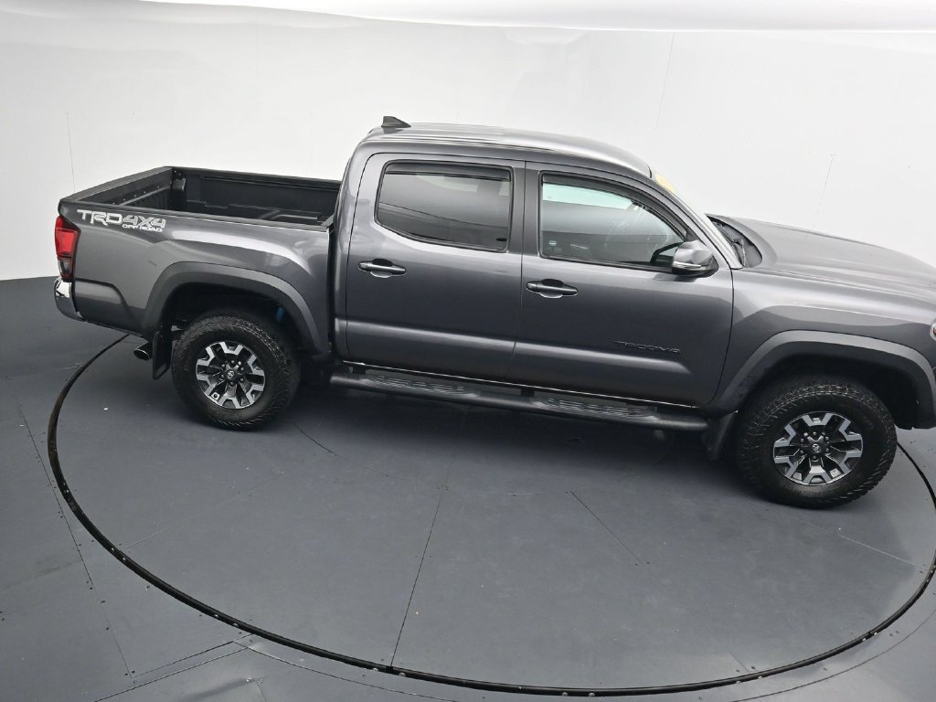 Used 2019 Toyota Tacoma TRD Off-Road AWD/4WD image 31