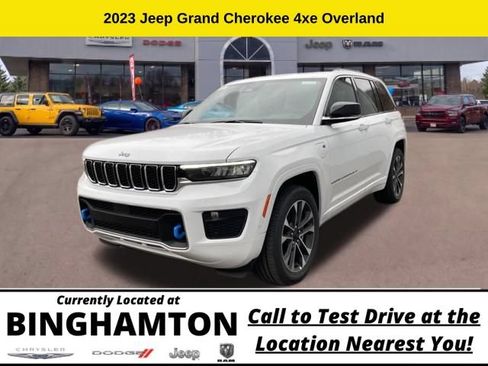 New 2023 Jeep Grand Cherokee Overland w/ Luxury Tech Group IV AWD/4WD image 3