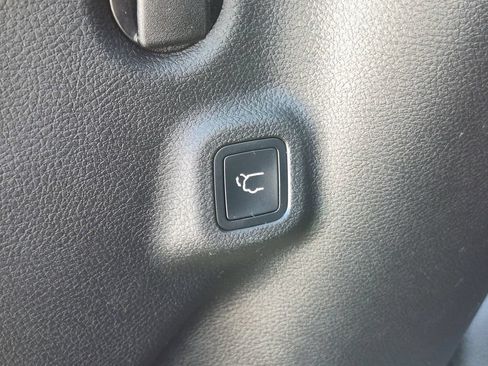 Used 2022 Jeep Compass Limited w/ Elite Group AWD/4WD image 7