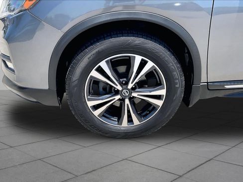 Used 2017 Nissan Rogue SL FWD image 11