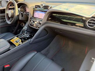 Certified 2024 Bentley Bentayga video 2