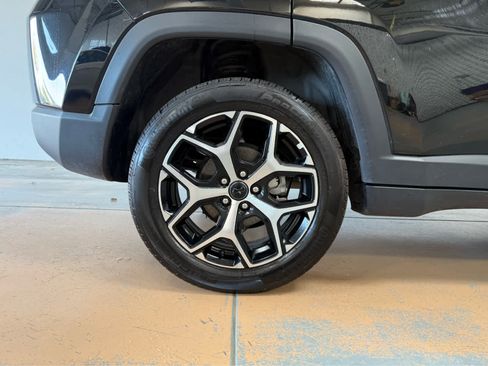 Used 2025 Jeep Compass Limited AWD/4WD image 9
