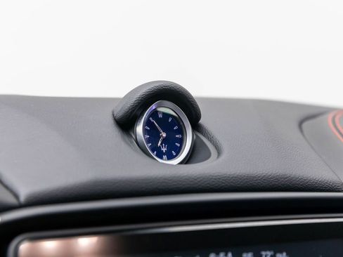 Used 2018 Maserati Ghibli S Q4 image 31