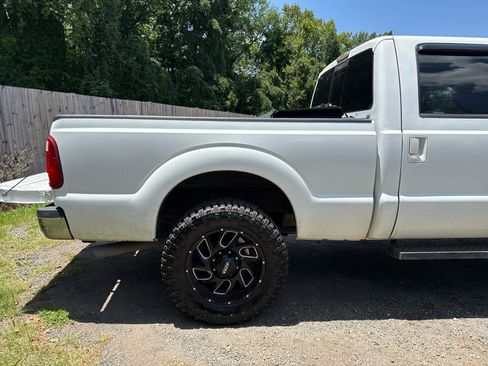 Used 2016 Ford F250 Lariat w/ Lariat Interior Package AWD/4WD image 23