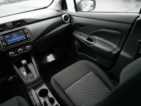 Used 2024 Nissan Versa S w/ Trunk Package FWD image 11