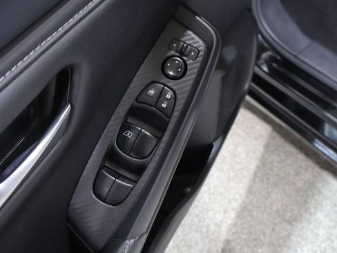 Used 2025 Nissan Sentra SV w/ All-Weather Package FWD image 14