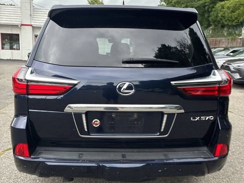 Used 2019 Lexus LX 570 4WD w/ Luxury Package image 5