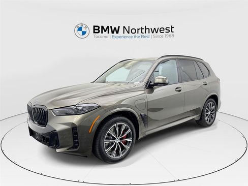 New 2026 BMW X5 xDrive50e w/ M Sport Package AWD/4WD image 1