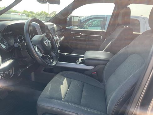 Used 2019 RAM 1500 Big Horn AWD/4WD image 3