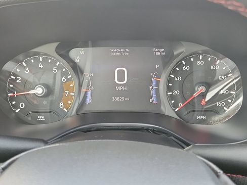 Used 2025 Jeep Compass Trailhawk AWD/4WD image 20
