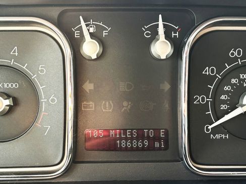 Used 2010 Lincoln MKX AWD image 18