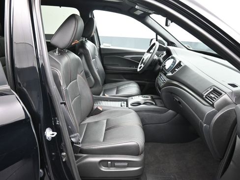 Certified 2022 Honda Passport TrailSport image 25