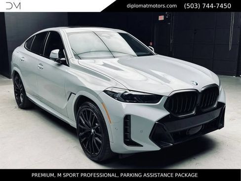 Used 2025 BMW X6 xDrive40i w/ Premium Package AWD/4WD image 9