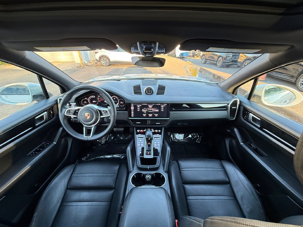 Used 2020 Porsche Cayenne AWD/4WD image 23