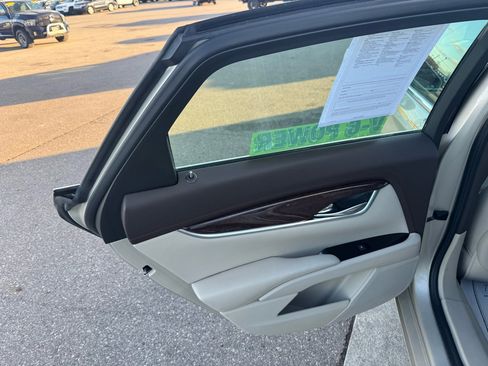 Used 2016 Cadillac XTS Luxury w/ Driver Awareness Package image 13