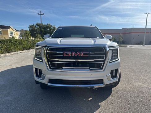 Certified 2024 GMC Yukon SLT w/ SLT Luxury Package image 2