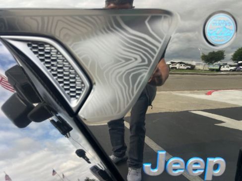 Used 2025 Jeep Wrangler Backcountry 4xe AWD/4WD image 21