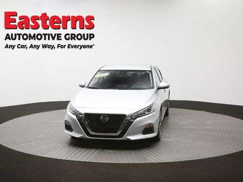 Used 2022 Nissan Altima 2.5 SV FWD image 53