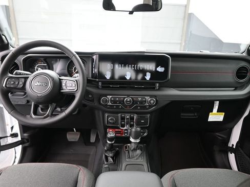 New 2026 Jeep Gladiator Rubicon AWD/4WD image 25