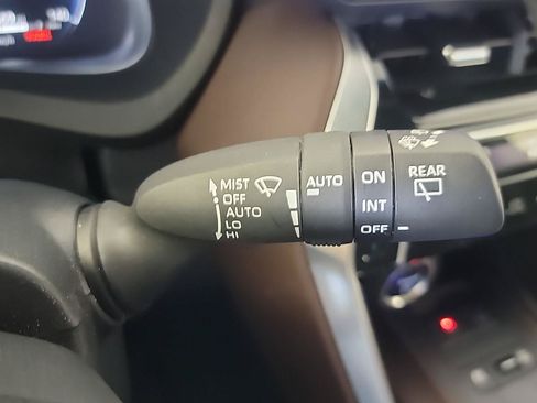 Used 2024 Toyota Venza Limited AWD/4WD image 28