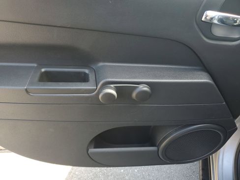 Used 2014 Jeep Patriot Sport FWD image 17