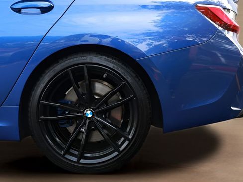 Used 2022 BMW M340i RWD image 12