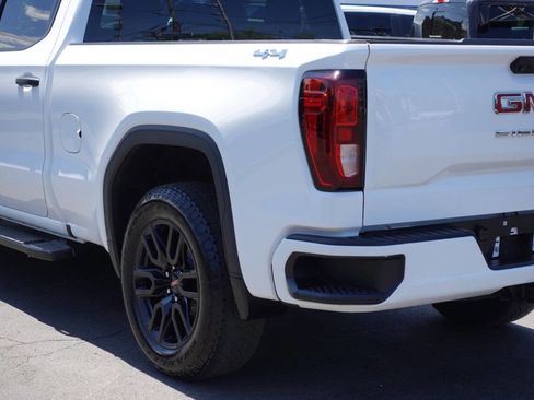 Used 2023 GMC Sierra 1500 Pro w/ Graphite Edition AWD/4WD image 10