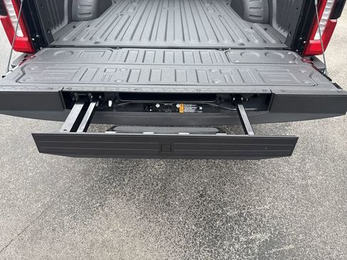 New 2025 Ford F350 Lariat w/ Lariat Ultimate Package image 18