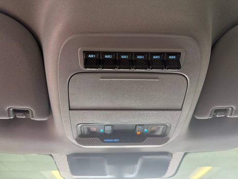 Used 2024 Ford F350 XLT w/ FX4 Off-Road Package AWD/4WD image 17