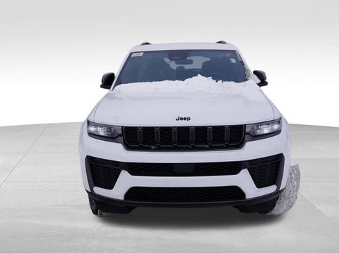 New 2026 Jeep Grand Cherokee Laredo image 8