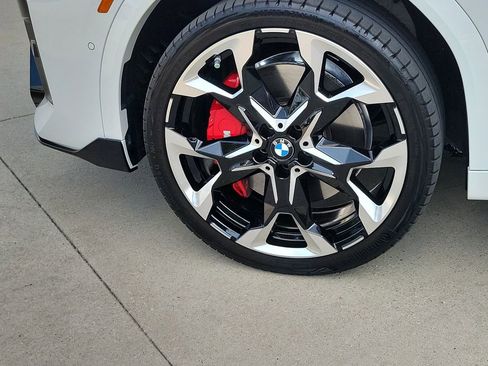 Used 2025 BMW X2 M35i w/ Premium Package image 5