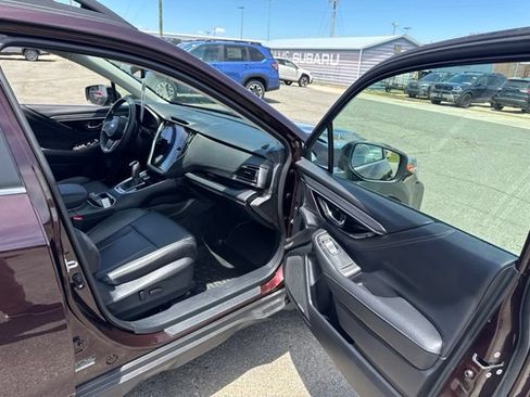 Used 2025 Subaru Outback Limited AWD/4WD image 23