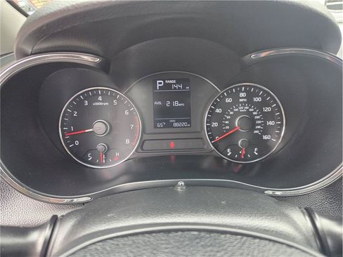 Used 2017 Kia Forte LX FWD image 21