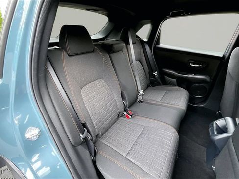Certified 2025 Honda HR-V Sport image 19
