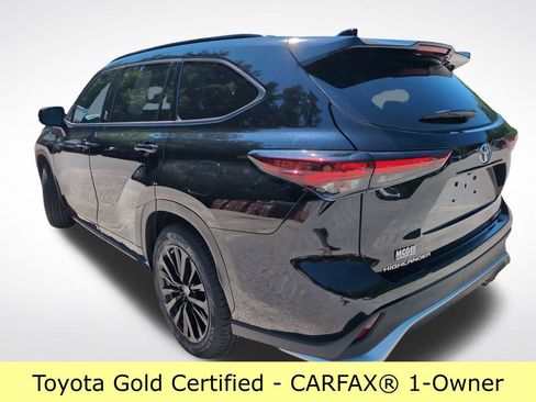 Certified 2024 Toyota Highlander XSE AWD/4WD image 3