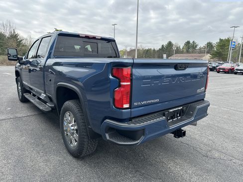 New 2026 Chevrolet Silverado 2500 High Country w/ High Country Premium Package AWD/4WD image 5
