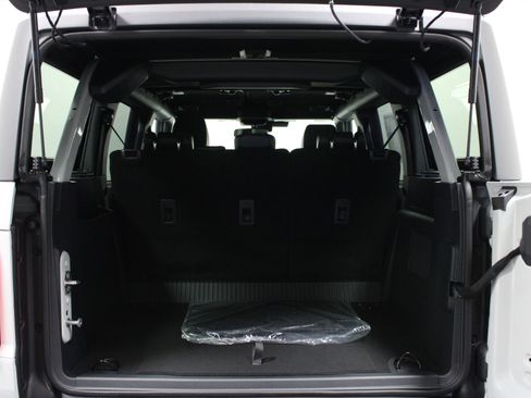 New 2026 Ford Bronco Outer Banks image 14