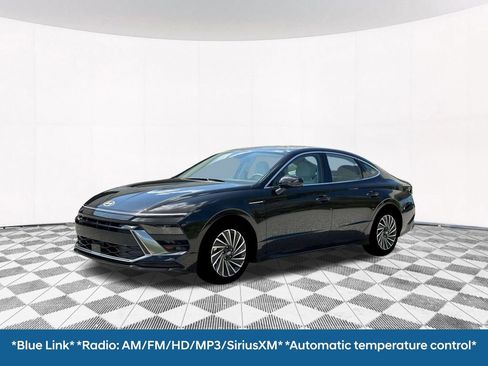 New 2026 Hyundai Sonata SEL FWD image 2