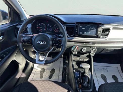 Used 2019 Kia Rio S image 18