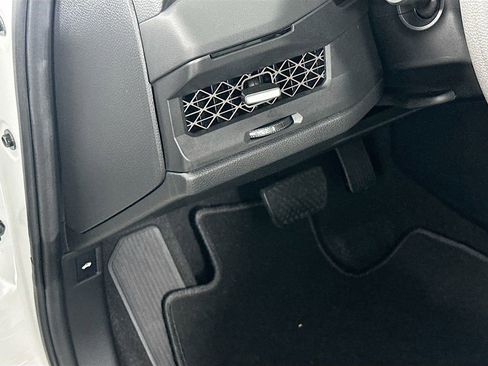 Certified 2025 Honda Accord SE image 10